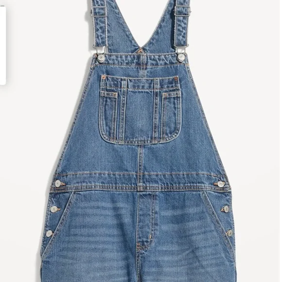 NWT OLD NAVY Baggy Cut-Off Jean Shortalls -- 3-inch inse Color: Samson